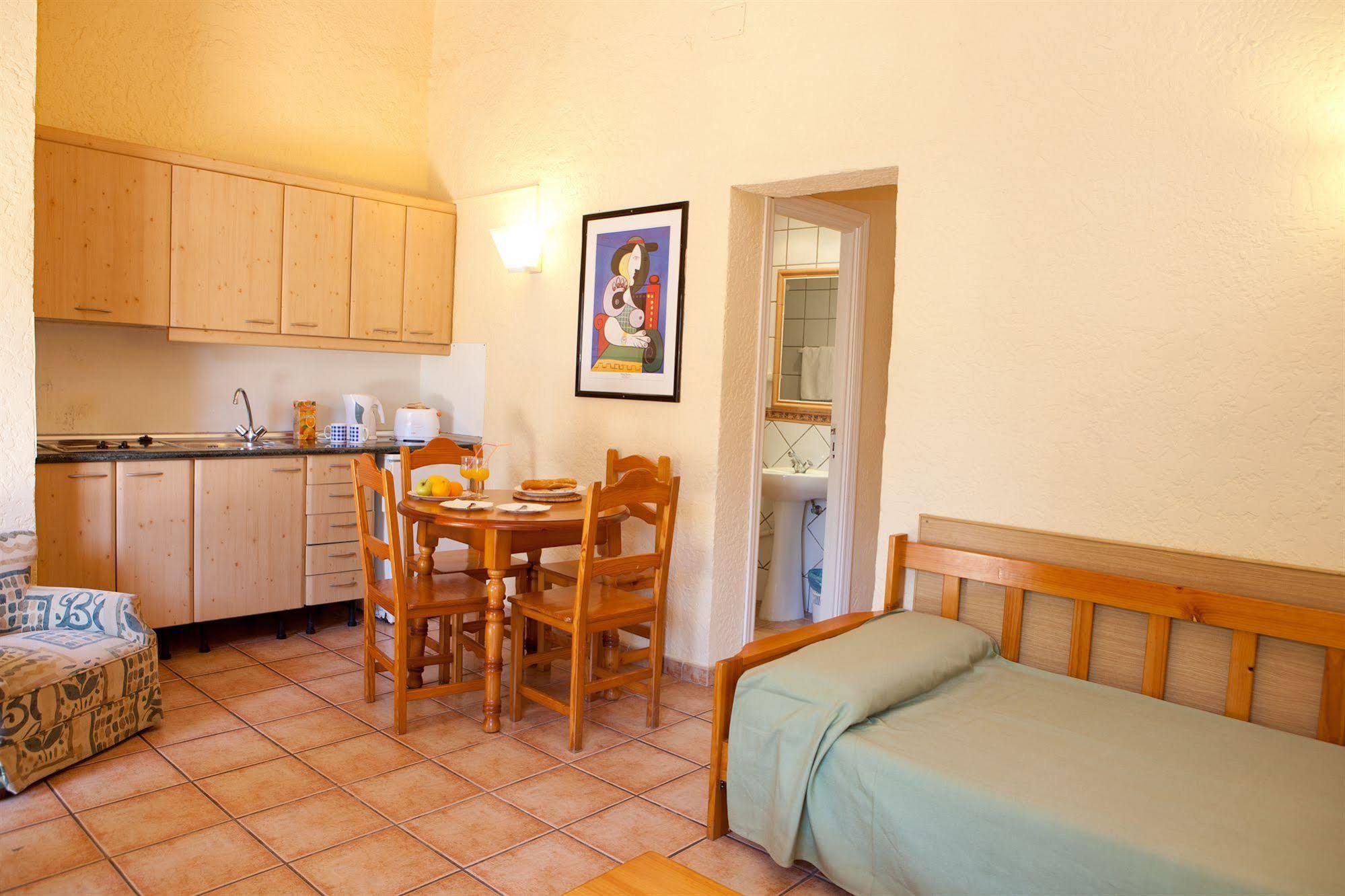 Naika Studios & Apartments Palmanova Extérieur photo